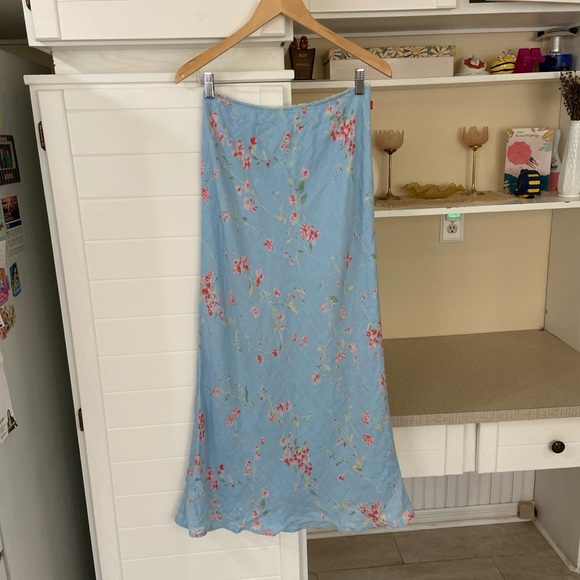 Vintage Dresses & Skirts - Vintage Blue Floral MIDI Skirt